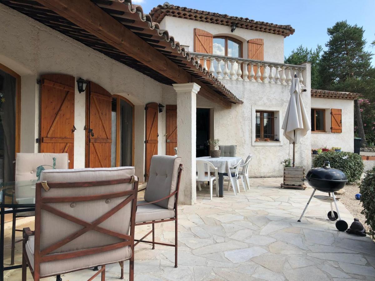Villa Des Pies Fayence Eksteriør billede